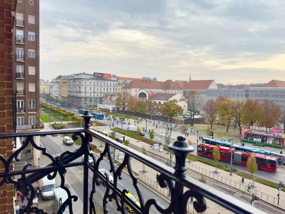 Premium Apartment By Hi - Central 2 Bedroom - Best View Budapesta Exterior foto