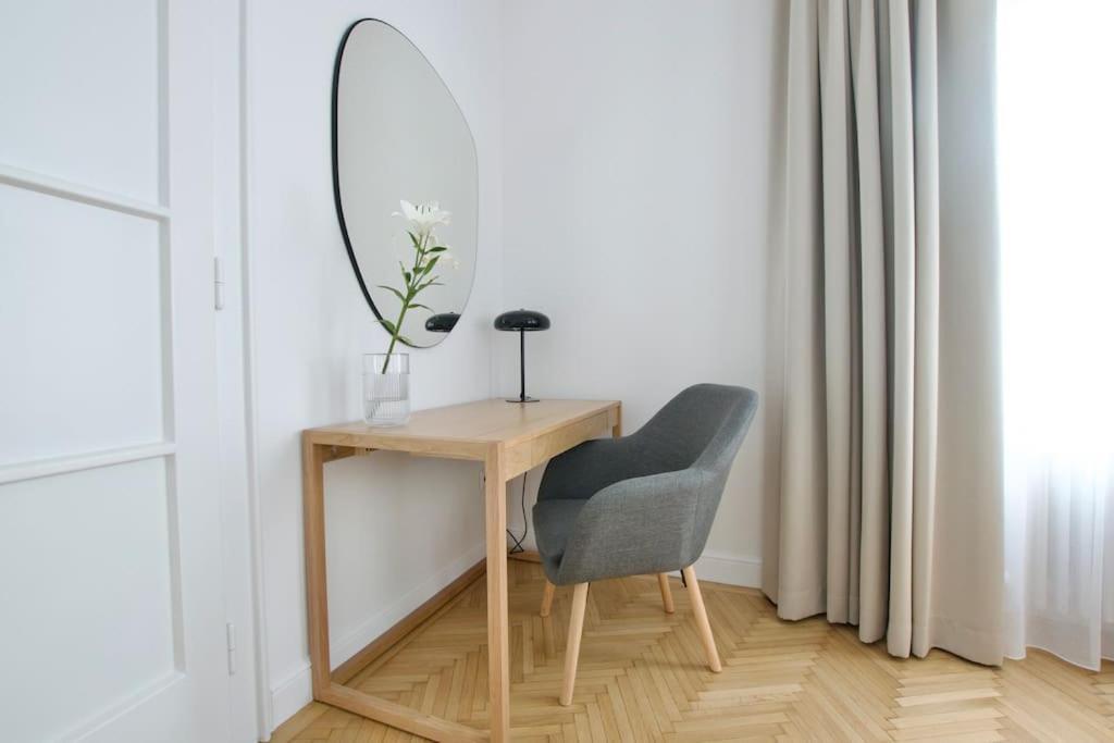 Premium Apartment By Hi - Central 2 Bedroom - Best View Budapesta Exterior foto