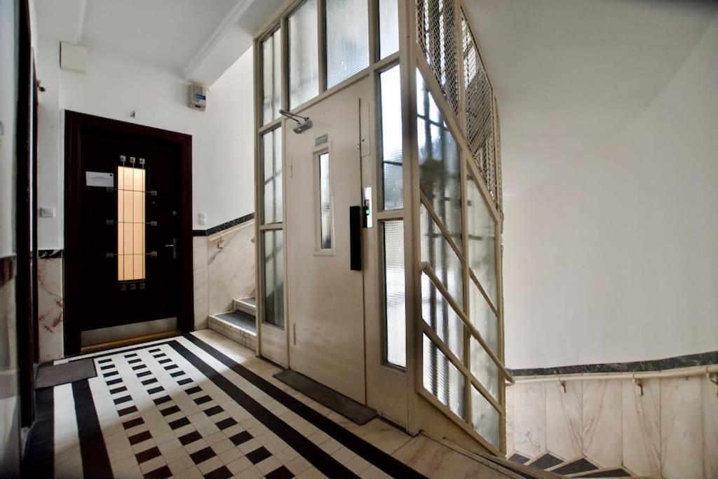 Premium Apartment By Hi - Central 2 Bedroom - Best View Budapesta Exterior foto